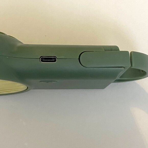 Summer Small Fan Portable Handheld or Hook Outdoor Fan USB Charging Green - Picture 6 of 9